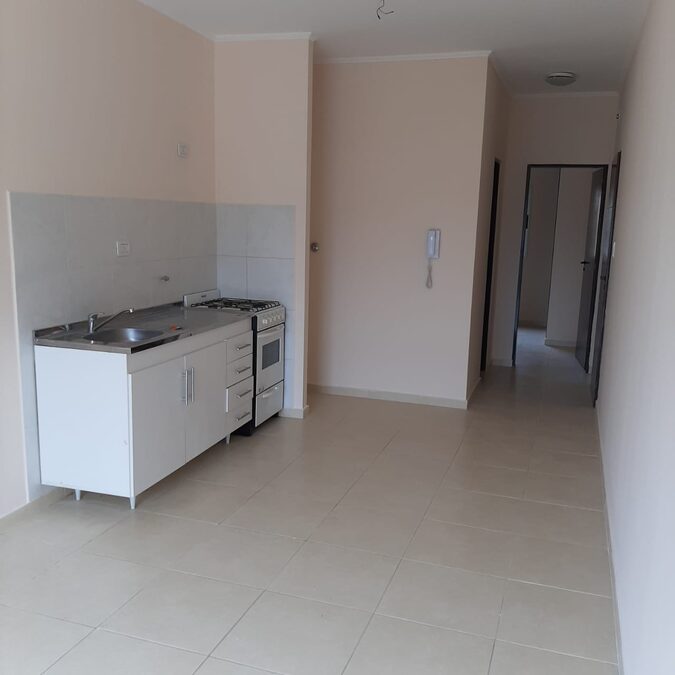 ALQUILO CALLE MAIPU DPTO.1 DORM.C/BALCON