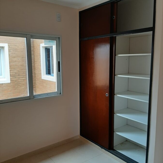 ALQUILO CALLE MAIPU DPTO.1 DORM.C/BALCON