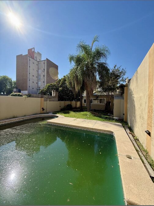 Vendemos excelente casa sobre calle Salta