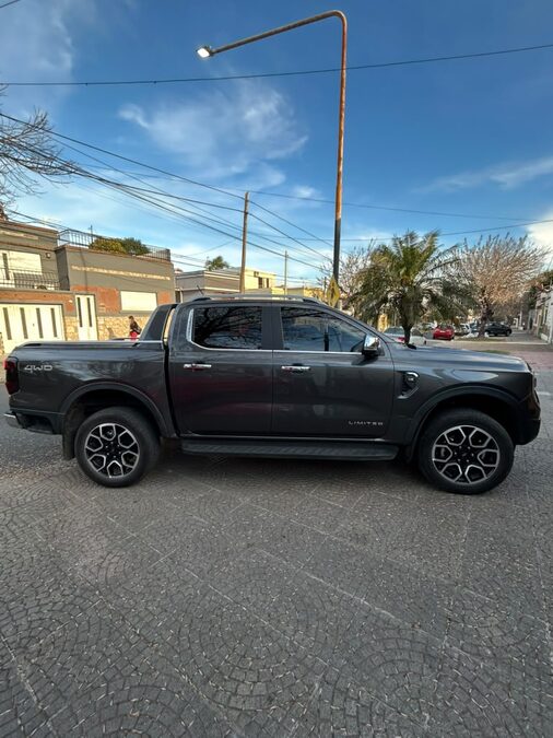 Ford Ranger 2.0 Cd 4x4 Limited Automática 210cv [año 2025] impecable.-