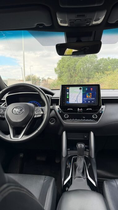 VENDO COROLLA CROSS SEG CON 50 MIL KM