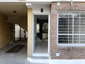 VENDO DUPLEX 3 DORM C/COCHERA - BV. RACEDO/ PTE. PERON