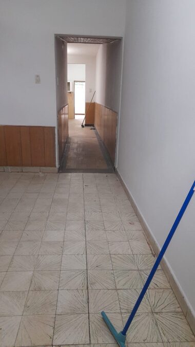 PARTICULAR ALQUILA AMPLIA CASA  ZONA PLAZA MUJERES ENTRERRIANAS