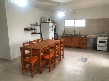En alquiler casa quinta de manera permanente Colonia La Nueva