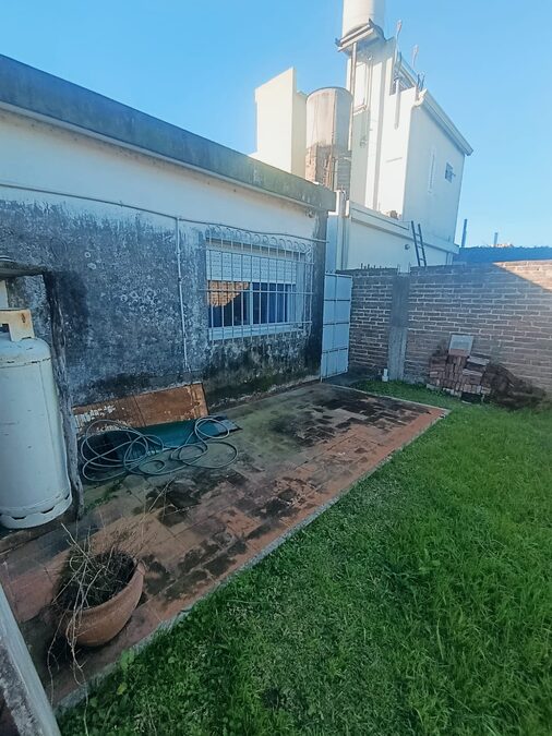 En venta hermosa casa 3 dormitorios zona sureste de la ciudad