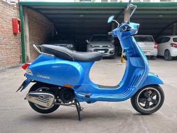 Vespa Sxl 150...Unica