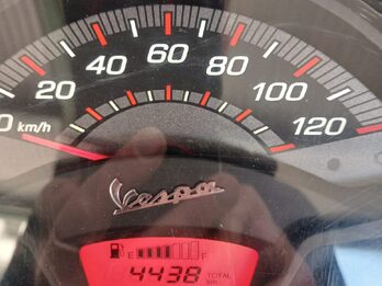 Vespa Sxl 150...Unica