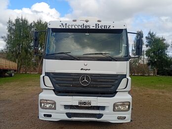 Vendo MERCEDES BENZ AXOR 1933 6X2