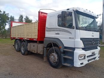 Vendo MERCEDES BENZ AXOR 1933 6X2