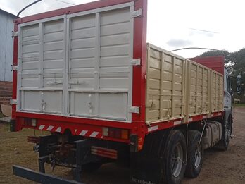 Vendo MERCEDES BENZ AXOR 1933 6X2