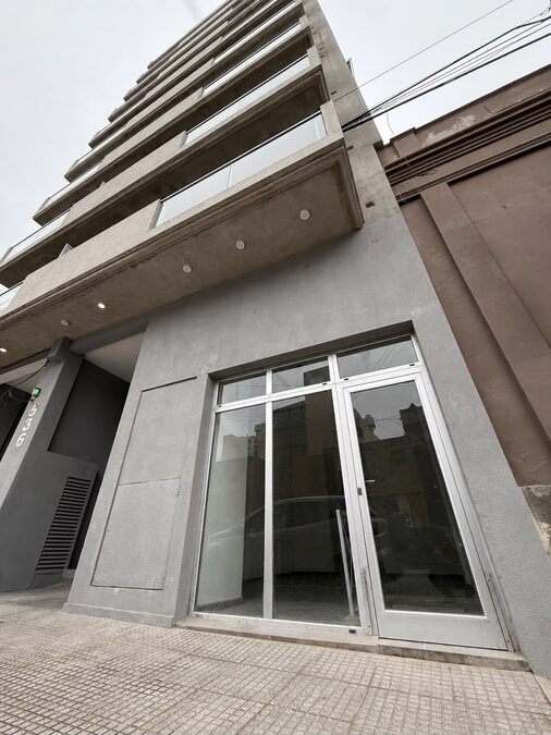 ALQUILER | LOCAL COMERCIAL | CORRIENTES Y VICTORIA