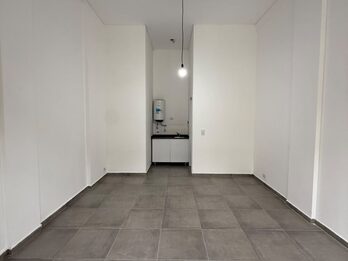 ALQUILER | LOCAL COMERCIAL | CORRIENTES Y VICTORIA