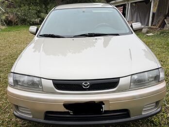 Mazda 323 F GLX 1999