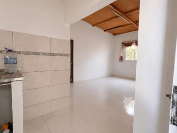 Se alquila casa en barrio Solvencia San Benito 2 dormitorios a partir de setiembre