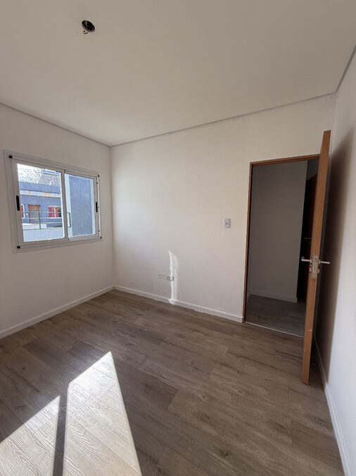 VENTA| CASA 2 DORM COMPLEJO CITY GARDEN