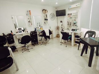 En venta salón de fiestas o gran galpón en esquina mas local chico
