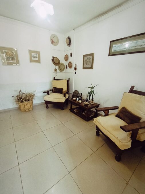 En venta hermosa propiedad zona escuela de policias 3 dormitorios impecable