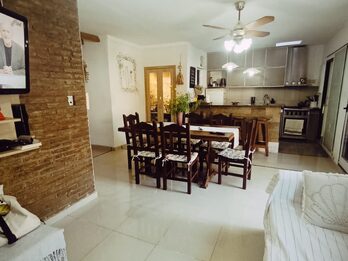 En venta hermosa propiedad zona escuela de policias 3 dormitorios impecable