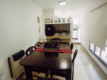 En venta hermosa propiedad zona escuela de policias 3 dormitorios impecable