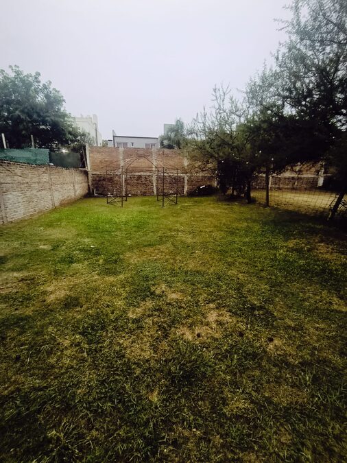 En vena hermosa casa apta credito con terreno zona Golf