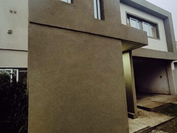 En vena hermosa casa apta credito con terreno zona Golf