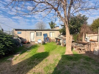 Oportunidad de tener tu casa en pesos 3 dormitorios con patio Colonia Avellaneda