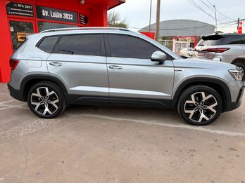 TAOS 1.4TSI Highline Tiptronic-2024