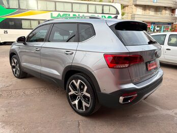TAOS 1.4TSI Highline Tiptronic-2024