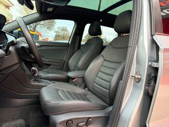 TAOS 1.4TSI Highline Tiptronic-2024