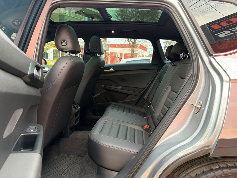 TAOS 1.4TSI Highline Tiptronic-2024