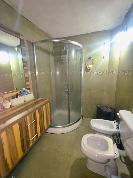 En venta hermosa casa con pileta zona Grella y Alte. Brown