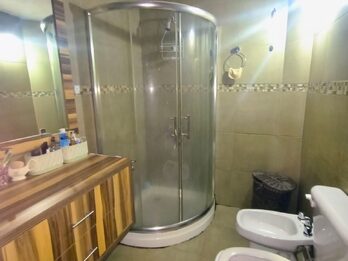 En venta hermosa casa con pileta zona Grella y Alte. Brown