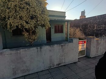 En venta casa buena ubicación y gran terreno , oportunidad