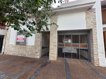 ✅VENDO CASA 3 DORM. ZONA PARQUE 💰U$D 250.000.