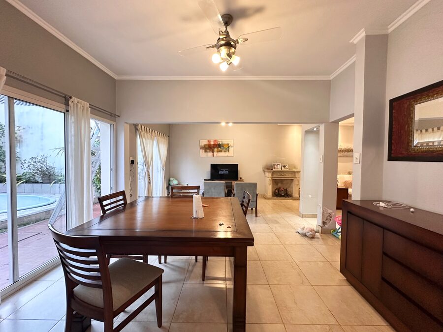✅VENDO CASA 3 DORM. ZONA PARQUE 💰U$D 250.000.