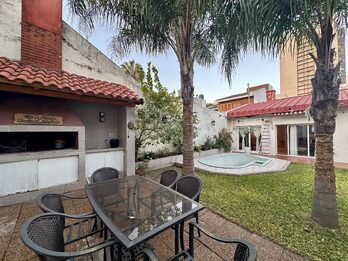 ✅VENDO CASA 3 DORM. ZONA PARQUE 💰U$D 250.000.