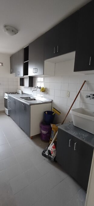 VENTA DEPARMENTO 2 DORMITORIOS CON COCHERA CALLE URUGUAY
