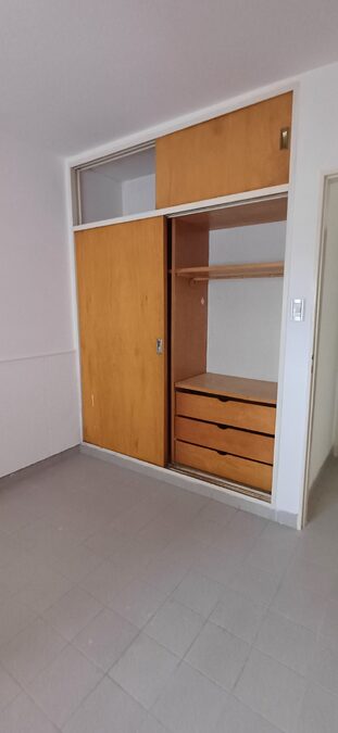 VENTA DEPARMENTO 2 DORMITORIOS CON COCHERA CALLE URUGUAY