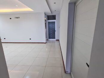 Alquiler 3 oficinas amplias zona centro.
