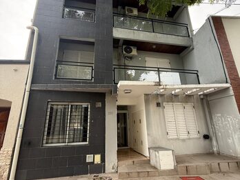 se alquila departamento de dos dormitorios zona centro