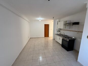 se alquila departamento de dos dormitorios zona centro