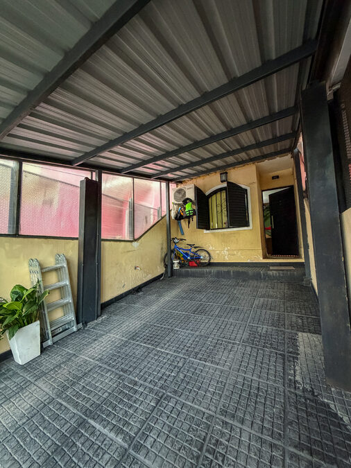VENTA DE DUPLEX EN AVENIDA RAMIREZ