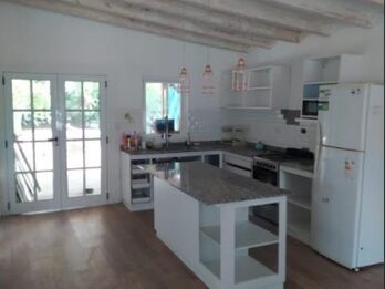 VENTA CASA EN ESQ. ORO VERDE - AMPLIO TERRENO