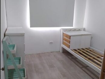 VENTA CASA EN ESQ. ORO VERDE - AMPLIO TERRENO