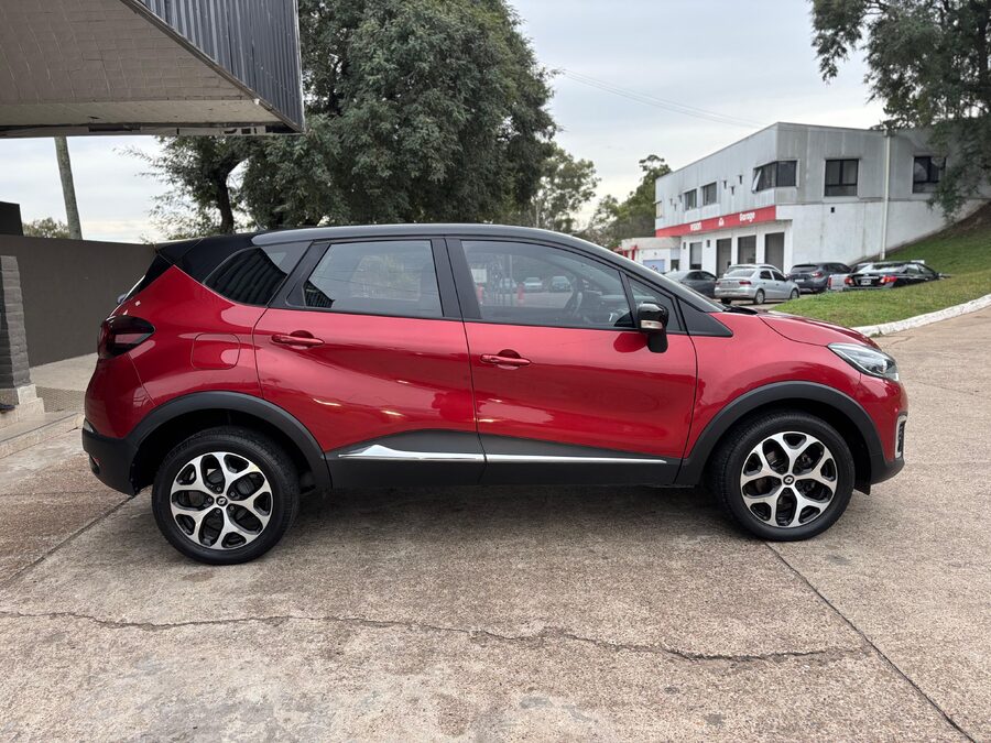 RENAULT CAPTUR 2.0 INTENS MT. Recibo vehículos de menor y mayor valor.