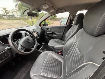 RENAULT CAPTUR 2.0 INTENS MT. Recibo vehículos de menor y mayor valor.