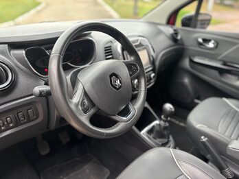 RENAULT CAPTUR 2.0 INTENS MT. Recibo vehículos de menor y mayor valor.