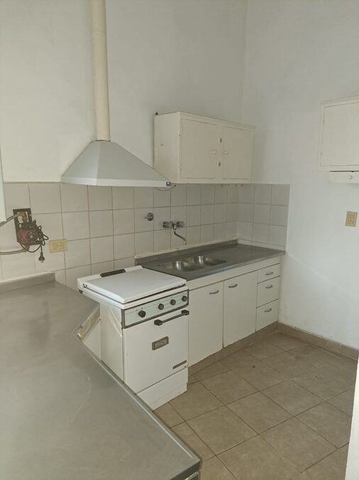 Alquilo departamento tipo casa 2 dormitorios z/ centrica