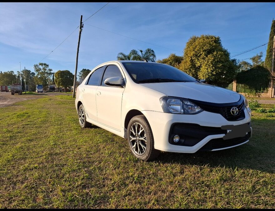 Vendo Toyota etios Xls at