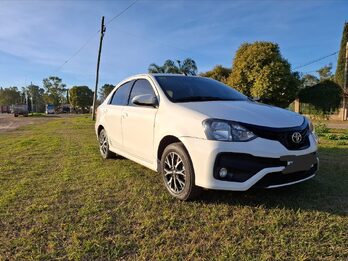 Vendo Toyota etios Xls at